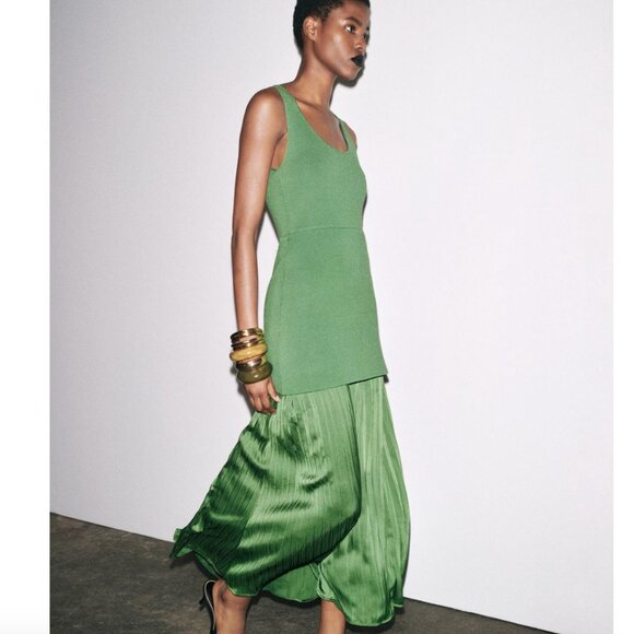 ZARA GREEN PLEATED KNIT COMBINATION DRESS - Picture 2 of 5